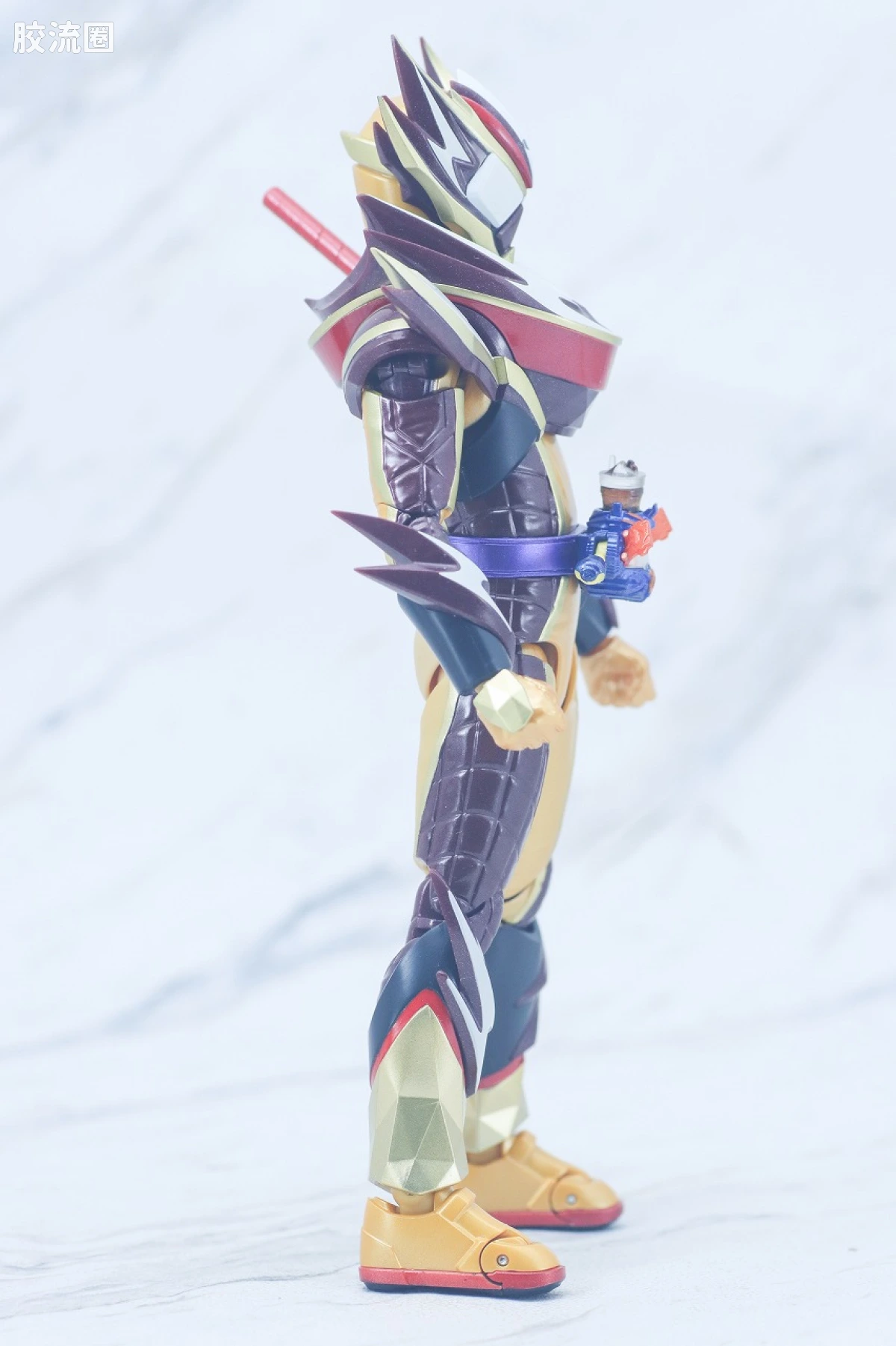 SHF 假面骑士限定版 假面骑士Valen/瓦伦 冰沙特装＆“松脆”效果配件套装 - 图片